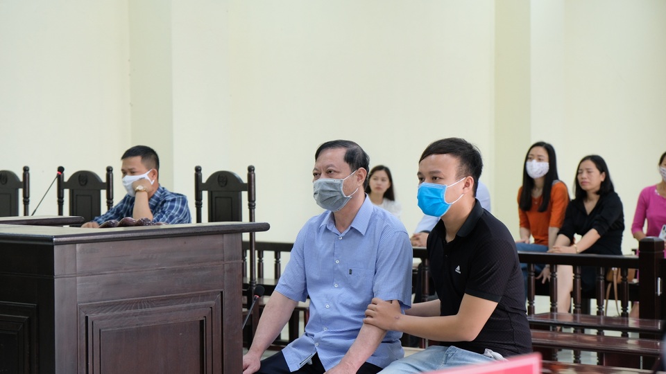 Tuyên cựu Trưởng Công an TP Thanh Hóa 24 tháng tù - 2 Tuyên cựu Trưởng Công an TP Thanh Hóa 24 tháng tù - 2