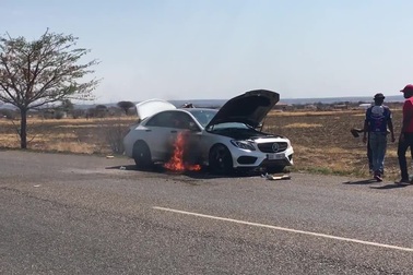 Vì sao cần có bình chữa cháy trên ô tô?