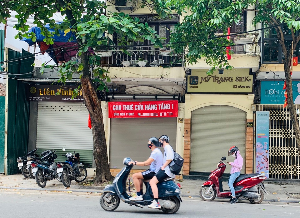 Bất động sản thời dịch: Giá vẫn tăng, còn người mua vẫn ngóng chờ mức rẻ - 3 Bất động sản thời dịch: Giá vẫn tăng, còn người mua vẫn ngóng chờ mức rẻ - 3