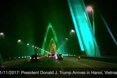 Tổng thống Trump "khoe" video quay trực tiếp khi qua cầu Nhật Tân