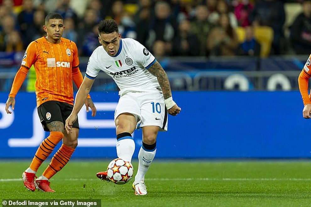 Real Madrid thua sốc trên sân nhà, Inter Milan hòa thất vọng - 9