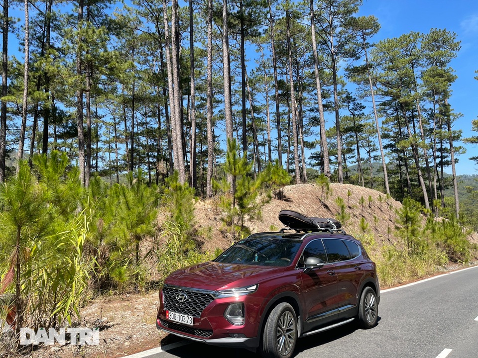 Người đàn ông Hà Nội lượn ván phản lực giá gấp rưỡi chiếc SH giữa hồ - 9 Người đàn ông Hà Nội lượn ván phản lực giá gấp rưỡi chiếc SH giữa hồ - 9