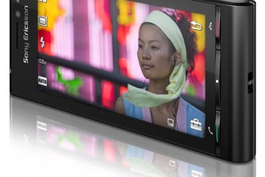 Sony Ericsson vén màn điện thoại chụp ảnh 12 megapixel