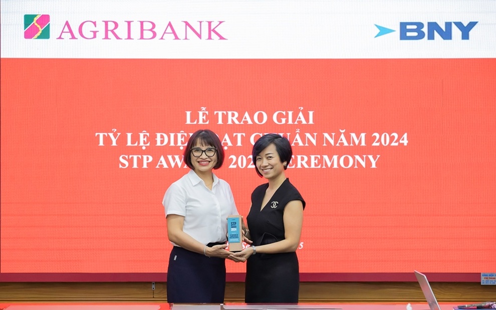 Agribank nhận giải “Tỷ lệ điện đạt chuẩn” từ The Bank of New York Mellon - 1 Agribank nhận giải “Tỷ lệ điện đạt chuẩn” từ The Bank of New York Mellon - 1