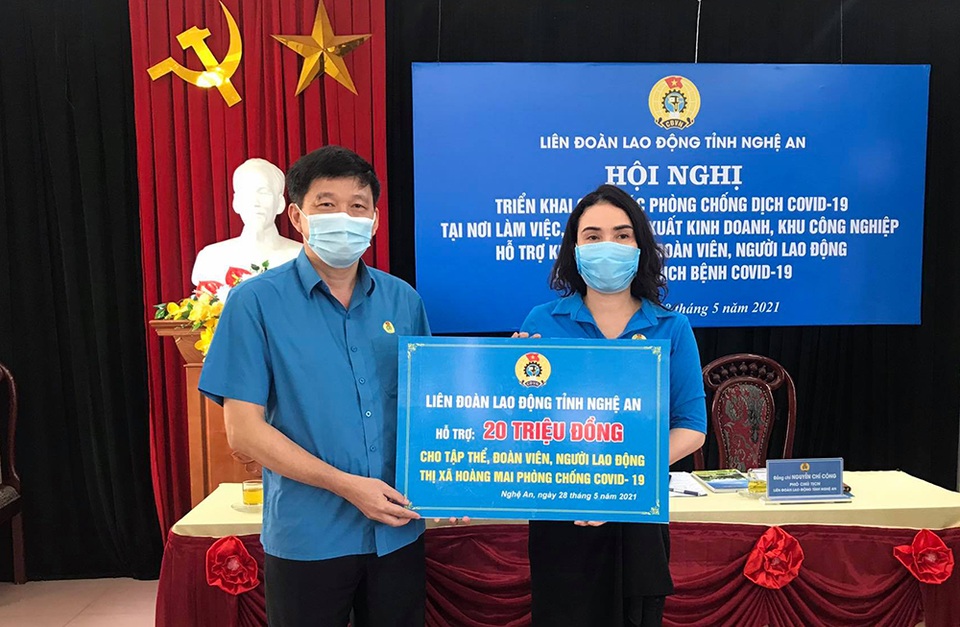 Nghệ An: Hỗ trợ khẩn cấp cho người lao động bị ảnh hưởng bởi dịch Covid-19 - 1 Nghệ An: Hỗ trợ khẩn cấp cho người lao động bị ảnh hưởng bởi dịch Covid-19 - 1