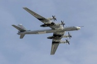 Ukraine tập kích sâu lãnh thổ Nga, “đánh trúng máy bay ném bom chiến lược”