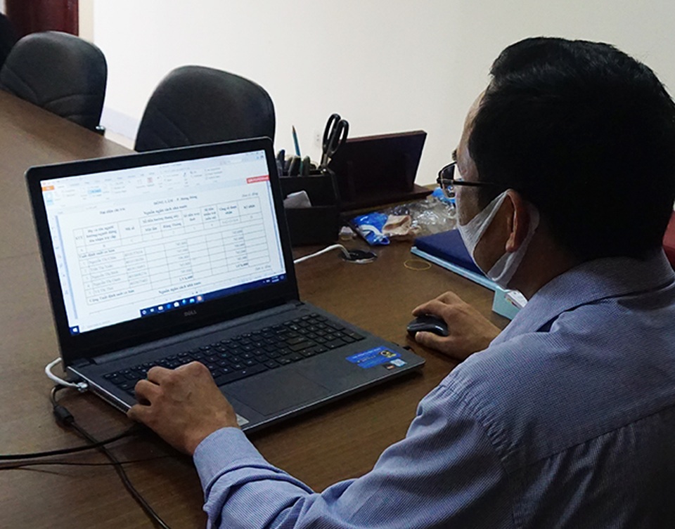Xuyên đêm cập nhật thông tin trả lương hưu tận nhà của hơn 143.000 người - 4 Xuyên đêm cập nhật thông tin trả lương hưu tận nhà của hơn 143.000 người - 4
