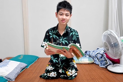 Nam sinh mất đôi chân sau tai nạn đã sẵn sàng cho năm học mới