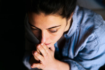 Không chịu nổi chồng tồi tệ nên mới yêu người khác, tôi bị tố ngoại tình