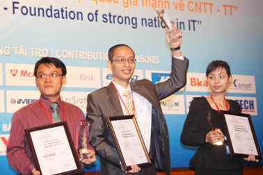 Bkav nhận 4 giải thưởng trong Ngày An toàn thông tin 2011