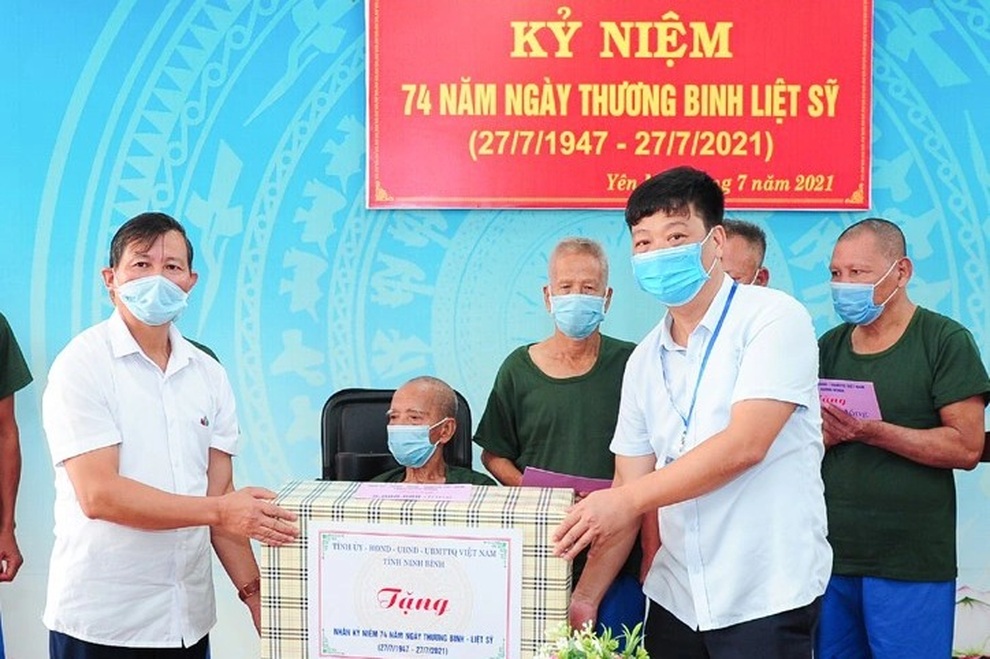 Ninh Bình chi 9 tỷ đồng thăm, tặng quà nhân Ngày Thương binh, liệt sĩ - 4 Ninh Bình chi 9 tỷ đồng thăm, tặng quà nhân Ngày Thương binh, liệt sĩ - 4