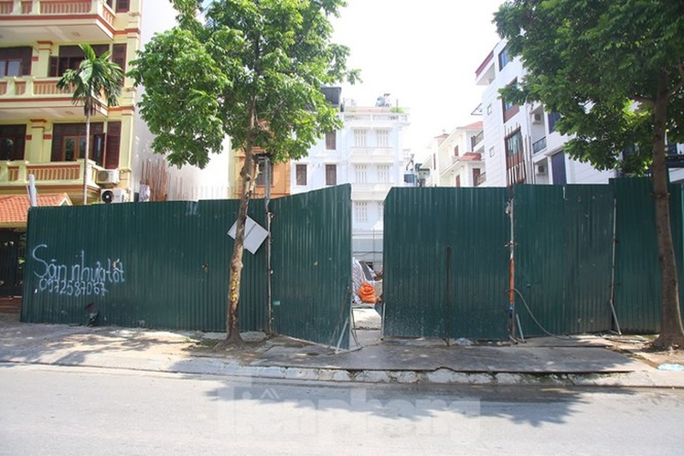 Xôn xao nhà ở riêng lẻ ở Hà Nội được cấp phép đến 4 tầng hầm - 3 Xôn xao nhà ở riêng lẻ ở Hà Nội được cấp phép đến 4 tầng hầm - 3
