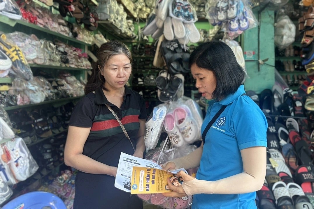 ¿Por qué es difícil cobrar las primas del seguro social a 235.000 propietarios de empresas en Ciudad Ho Chi Minh? - 1 Thu BHXH của 235.000 chủ hộ kinh doanh tại TPHCM gặp khó, vì sao? - 1