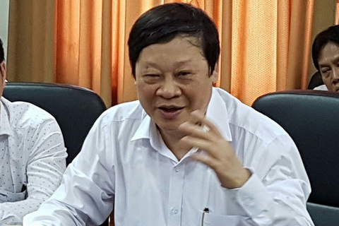 Bộ trưởng Y tế không nói gì về việc em chồng làm ở Pharma