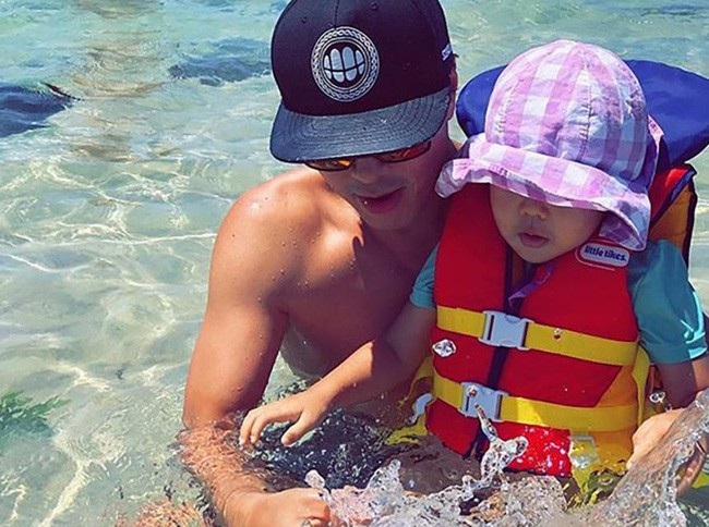 Han Jae Suk - Mỹ nam Giày thủy tinh đình đám một thời giờ ra sao? - 16