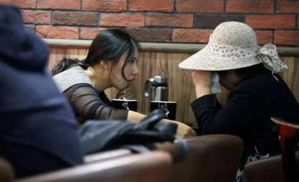 Nghề lạ: Thuyết phục những tiểu tam từ bỏ người đàn ông đã có vợ - 1 Nghề lạ: Thuyết phục những tiểu tam từ bỏ người đàn ông đã có vợ - 1