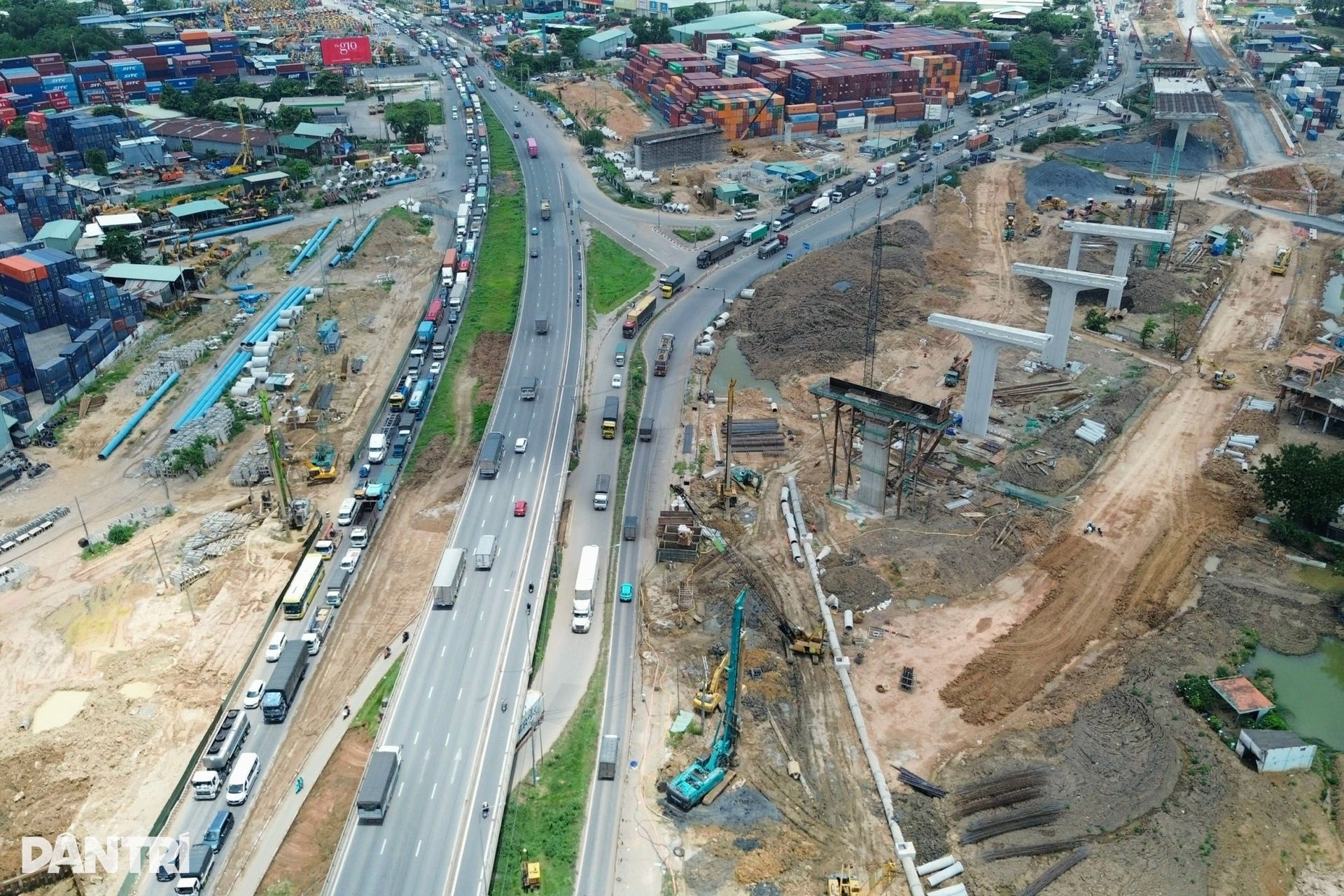 Tất bật ở đại công trường nút giao phức tạp nhất Vành đai 3 TPHCM - 1 Tất bật ở đại công trường nút giao phức tạp nhất Vành đai 3 TPHCM - 1