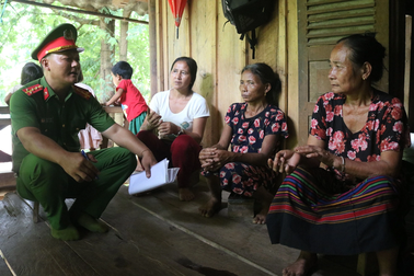 Chống mua bán phụ nữ, trẻ em gái ở miền núi: Phòng ngừa từ xa, từ sớm