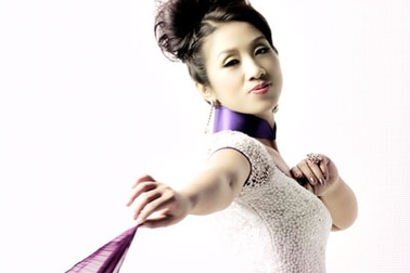 “Sao mai” Phương Nga tái xuất với album “nhạc đỏ” acoustic   