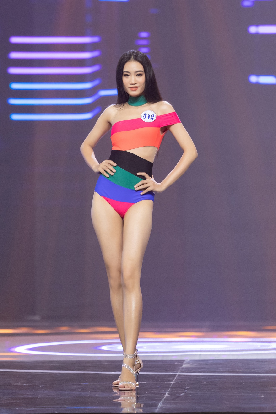 Ngắm dàn thí sinh Hoa hậu Du lịch Việt Nam Toàn cầu nóng bỏng với bikini - 6 Ngắm dàn thí sinh Hoa hậu Du lịch Việt Nam Toàn cầu nóng bỏng với bikini - 6