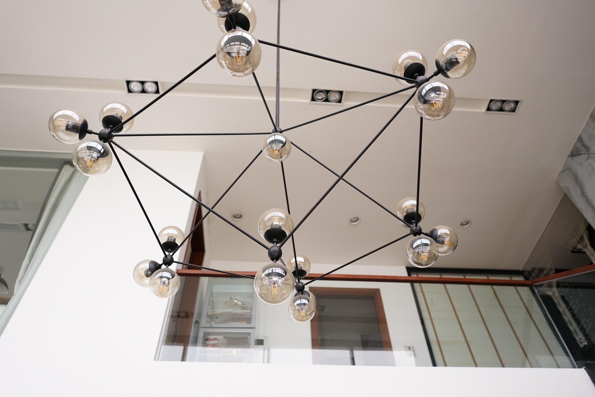 Căn penthouse “2 mặt tiền” với ban công ngập cây xanh của nữ đại gia Hà Nội - 20 Căn penthouse “2 mặt tiền” với ban công ngập cây xanh của nữ đại gia Hà Nội - 20
