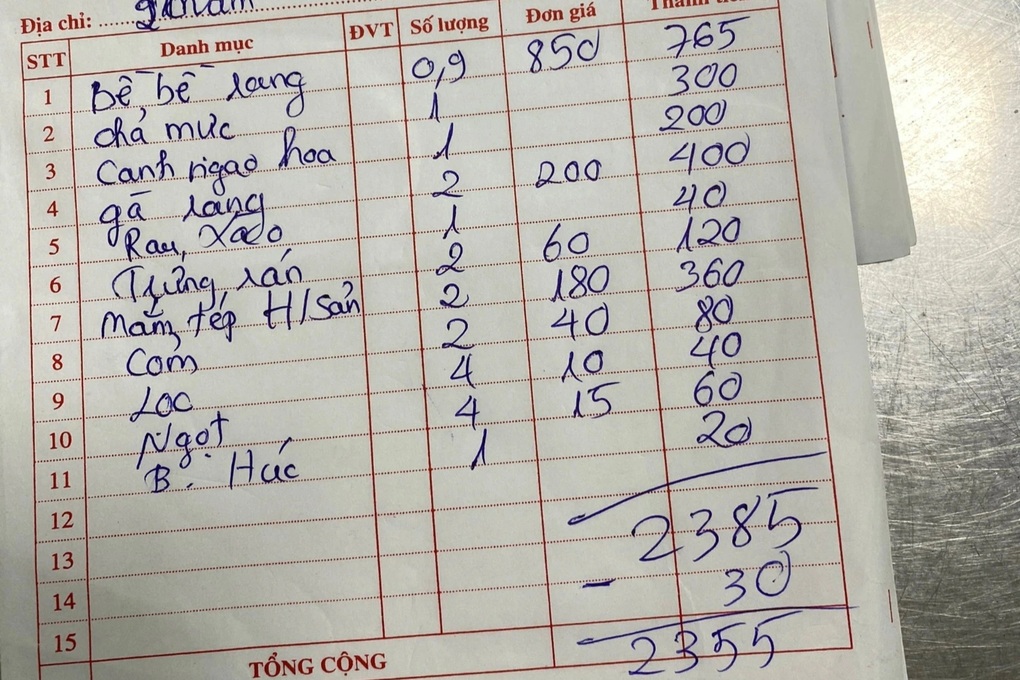 Bữa hải sản 2,3 triệu đồng khách kêu đắt bị đuổi ra khỏi nhà hàng ở Hạ Long - 1 Bữa hải sản 2,3 triệu đồng khách kêu đắt bị đuổi ra khỏi nhà hàng ở Hạ Long - 1