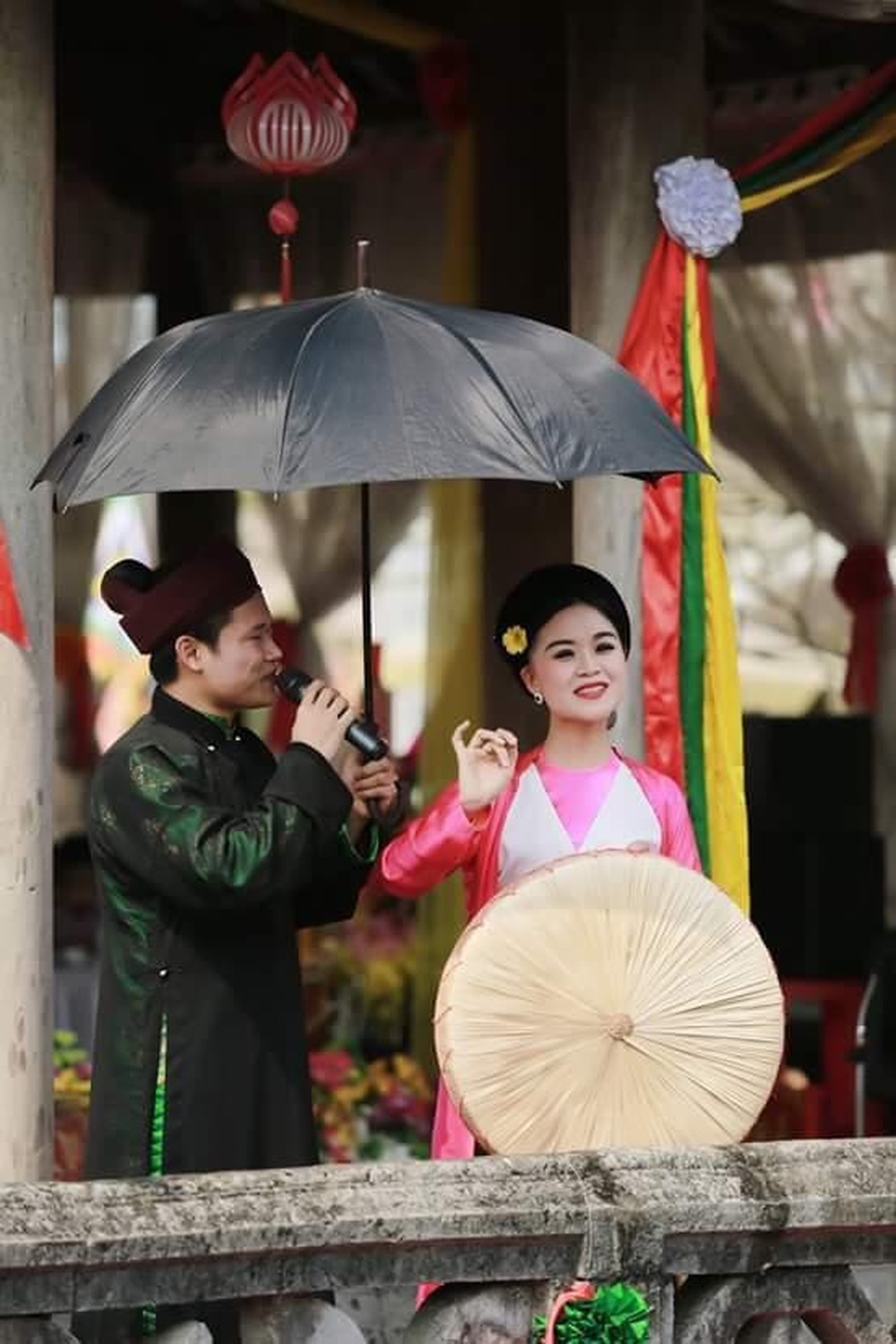 Nữ diễn viên chèo 9x trở thành MC sau lần dẫn chương trình bất đắc dĩ - 3 Nữ diễn viên chèo 9x trở thành MC sau lần dẫn chương trình bất đắc dĩ - 3