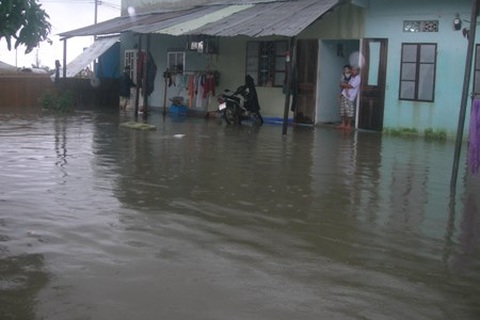 10 người chết và mất tích do mưa lũ