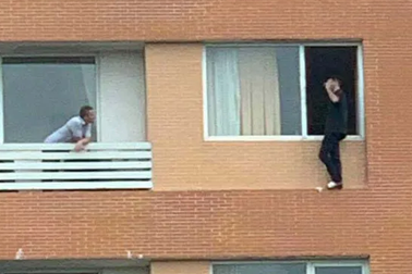 Người đàn ông quốc tịch Pháp định tự tử từ tầng 7 khách sạn