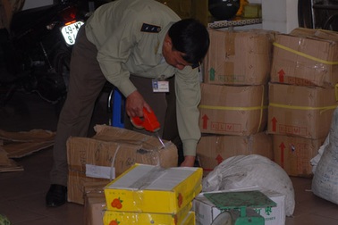 Nhuộm màu, tẩy tem Trung Quốc thành đặc sản Đà Lạt