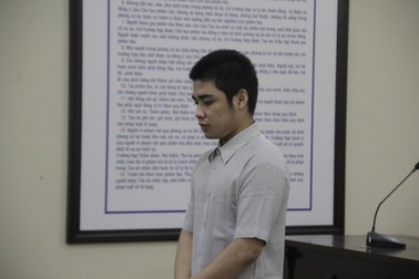 Tranh giành khách, tài xế Grab bị đâm gục