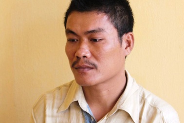 Hết tiền bắt xe, trộm xe máy chạy về thăm vợ