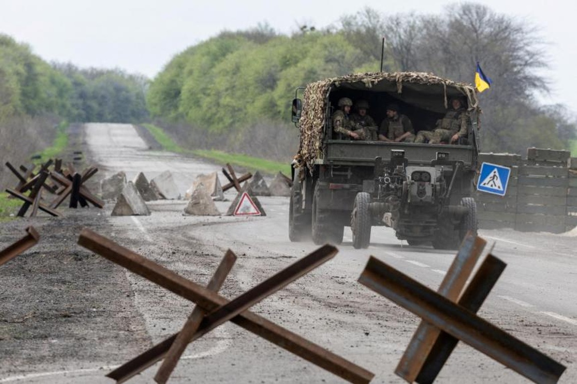 Ukraine bắt đầu phản công, Nga khép chặt vòng vây thành phố phía đông - 1 Ukraine bắt đầu phản công, Nga khép chặt vòng vây thành phố phía đông - 1