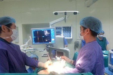 Thành công ca mổ trượt cột sống thắt lưng bằng phương pháp C.arm 3D