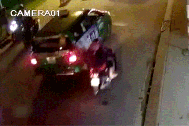 Clip tai nạn thảm khốc với 13 ôtô, xe máy tại Tp Hồ Chí Minh