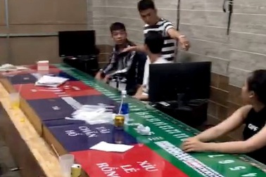 Công an đột kích sòng tài xỉu online hoạt động về đêm