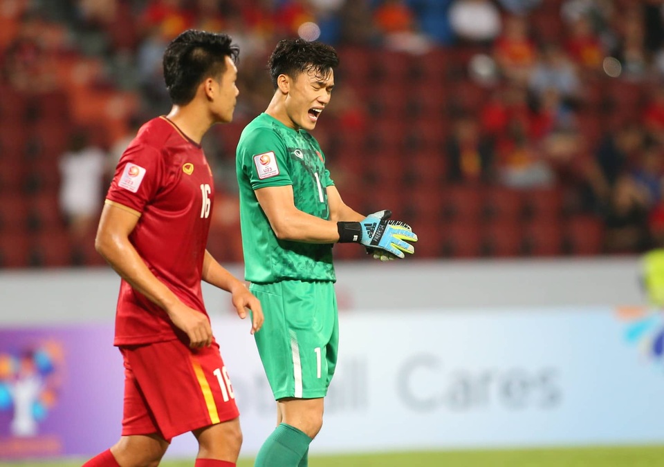 Sai lầm đáng tiếc của Bùi Tiến Dũng trước U23 Triều Tiên - 7 Sai lầm đáng tiếc của Bùi Tiến Dũng trước U23 Triều Tiên - 7