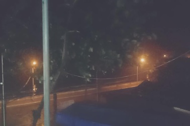 Đồ Sơn mưa to, gió cấp 7 đến cấp 8, biển động