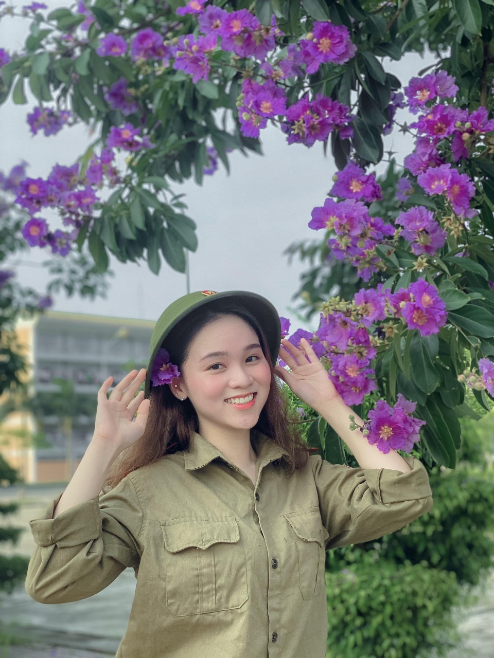 Hot girl ĐH Thủ Đô mặt mộc xinh đẹp bất chấp nắng hè và tập luyện mệt mỏi - 3 Hot girl ĐH Thủ Đô mặt mộc xinh đẹp bất chấp nắng hè và tập luyện mệt mỏi - 3