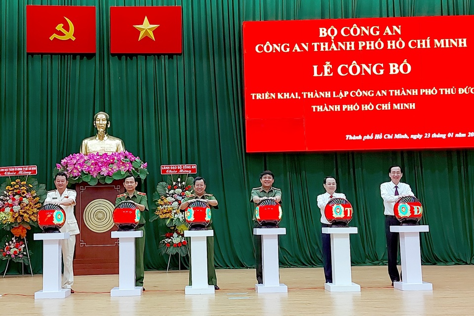 TPHCM chính thức thành lập Công an Thành phố Thủ Đức - 1 TPHCM chính thức thành lập Công an Thành phố Thủ Đức - 1