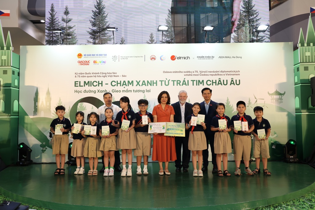 Elmich, ESG 보고서 2025 - 4호 발간 Elmich công bố Báo cáo ESG 2025 - 4