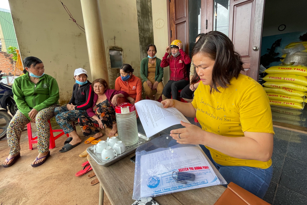 Vợ chồng Phó Viện trưởng Viện kiểm sát bị tố chiếm đoạt tiền tỷ - 1 Vợ chồng Phó Viện trưởng Viện kiểm sát bị tố chiếm đoạt tiền tỷ - 1