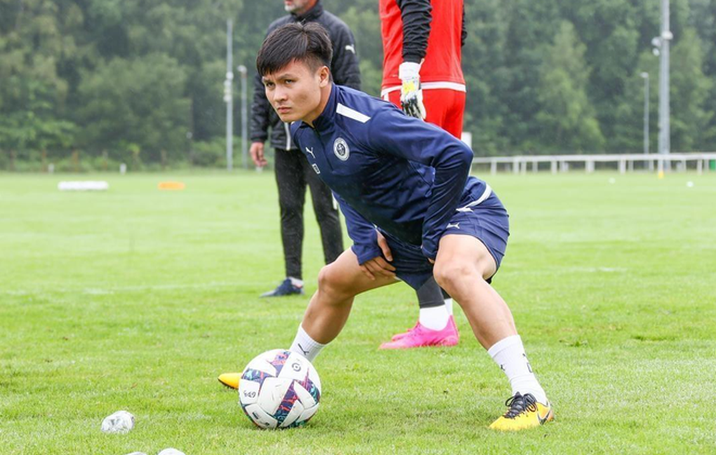 Cầu thủ Pau FC nhận xét bất ngờ về Quang Hải - 1 Cầu thủ Pau FC nhận xét bất ngờ về Quang Hải - 1