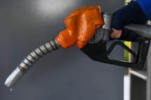 Xăng dầu "nóng rực", 7 doanh nghiệp đầu mối bị tước giấy phép