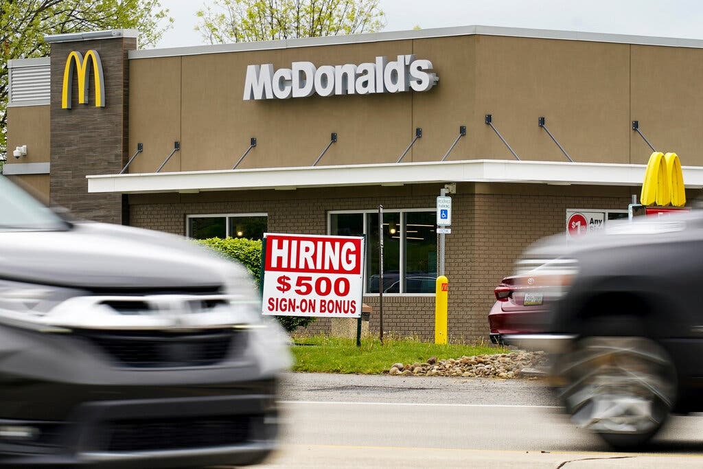 3 mắt xích trọng yếu khiến vị thế kinh tế Mỹ lung lay - 2 3 mắt xích trọng yếu khiến vị thế kinh tế Mỹ lung lay - 2