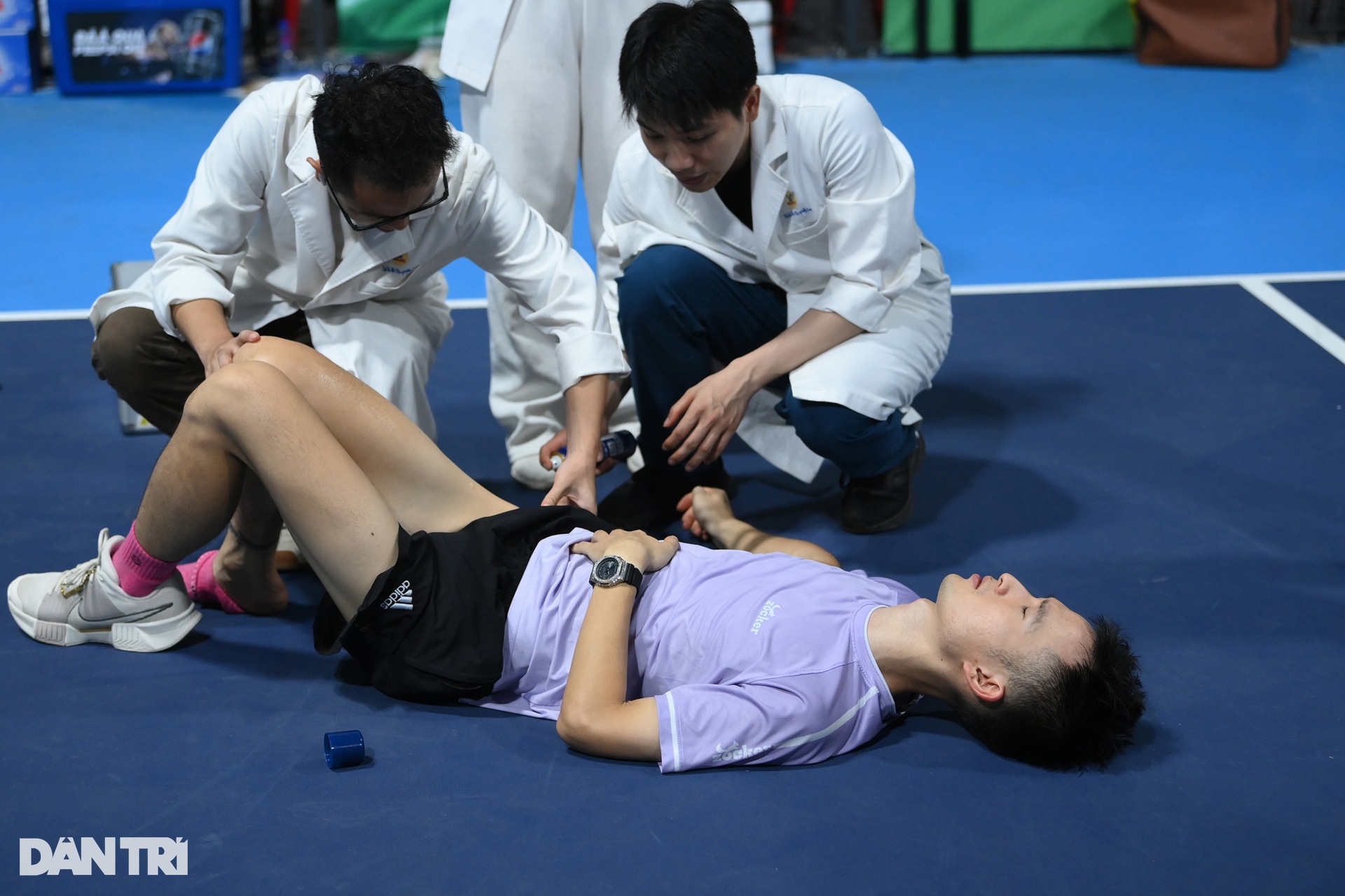 Rực rỡ các trận cầu đinh ngày thi đấu thứ 2 giải pickleball báo Dân trí - 9 Rực rỡ các trận cầu đinh ngày thi đấu thứ 2 giải pickleball báo Dân trí - 9