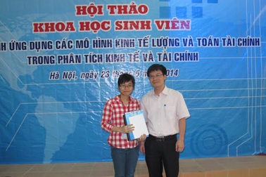 Sinh viên Ngoại thương giành giải Nhất hội thảo nghiên cứu khoa học