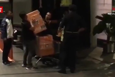 Tiết lộ số tiền "khủng" tịch thu trong nhà cựu Thủ tướng Malaysia