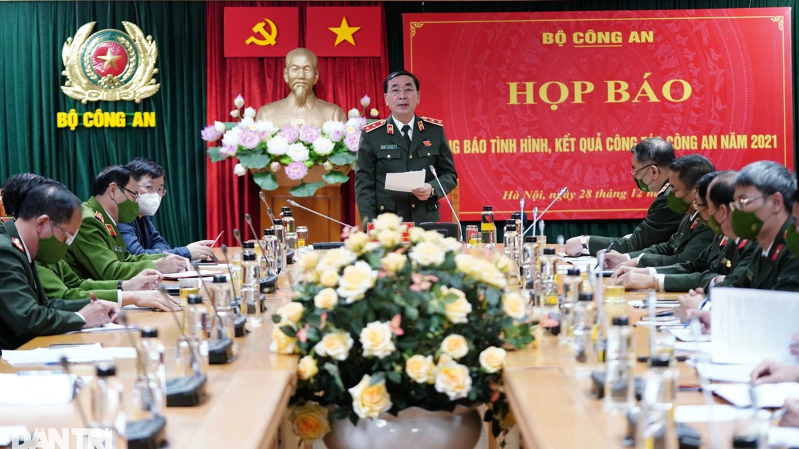 Bộ Công an đang điều tra dấu hiệu lộ, lọt đề thi tốt nghiệp THPT 2021 - 1 Bộ Công an đang điều tra dấu hiệu lộ, lọt đề thi tốt nghiệp THPT 2021 - 1
