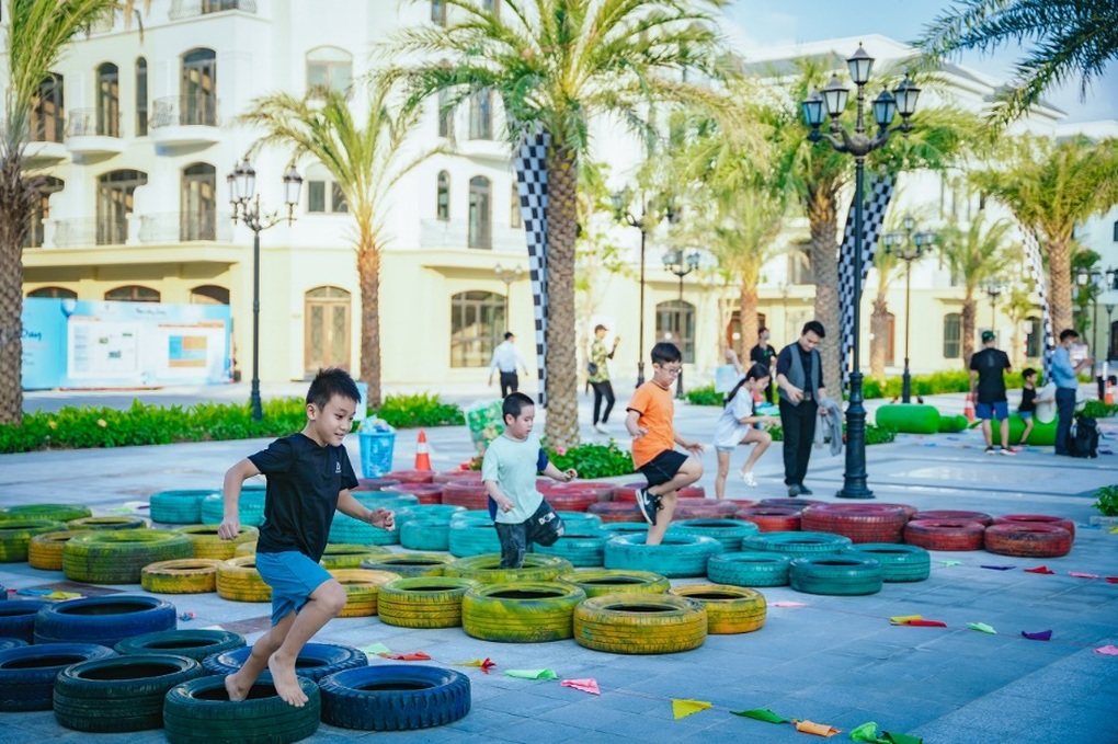 Vinhomes Ocean Park 2 - The Empire rộn ràng lễ hội - 6